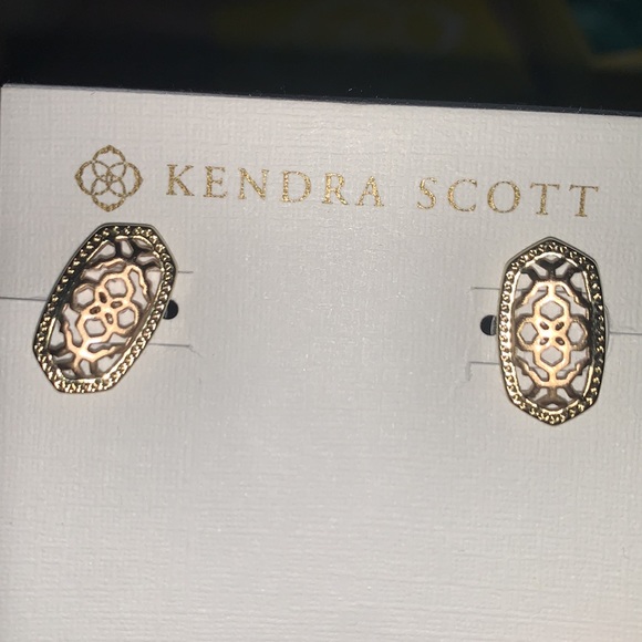 Kendra Scott Earrings - Picture 5 of 6